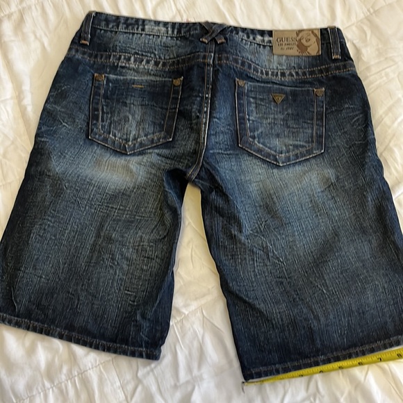 Guess denim shorts. Fits sz 10/12. New and very cute ! - Picture 3 of 4